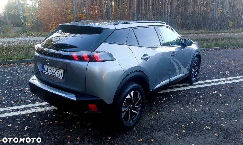 Peugeot 2008 1.5 BlueHDi Allure S&S EAT8 - 4