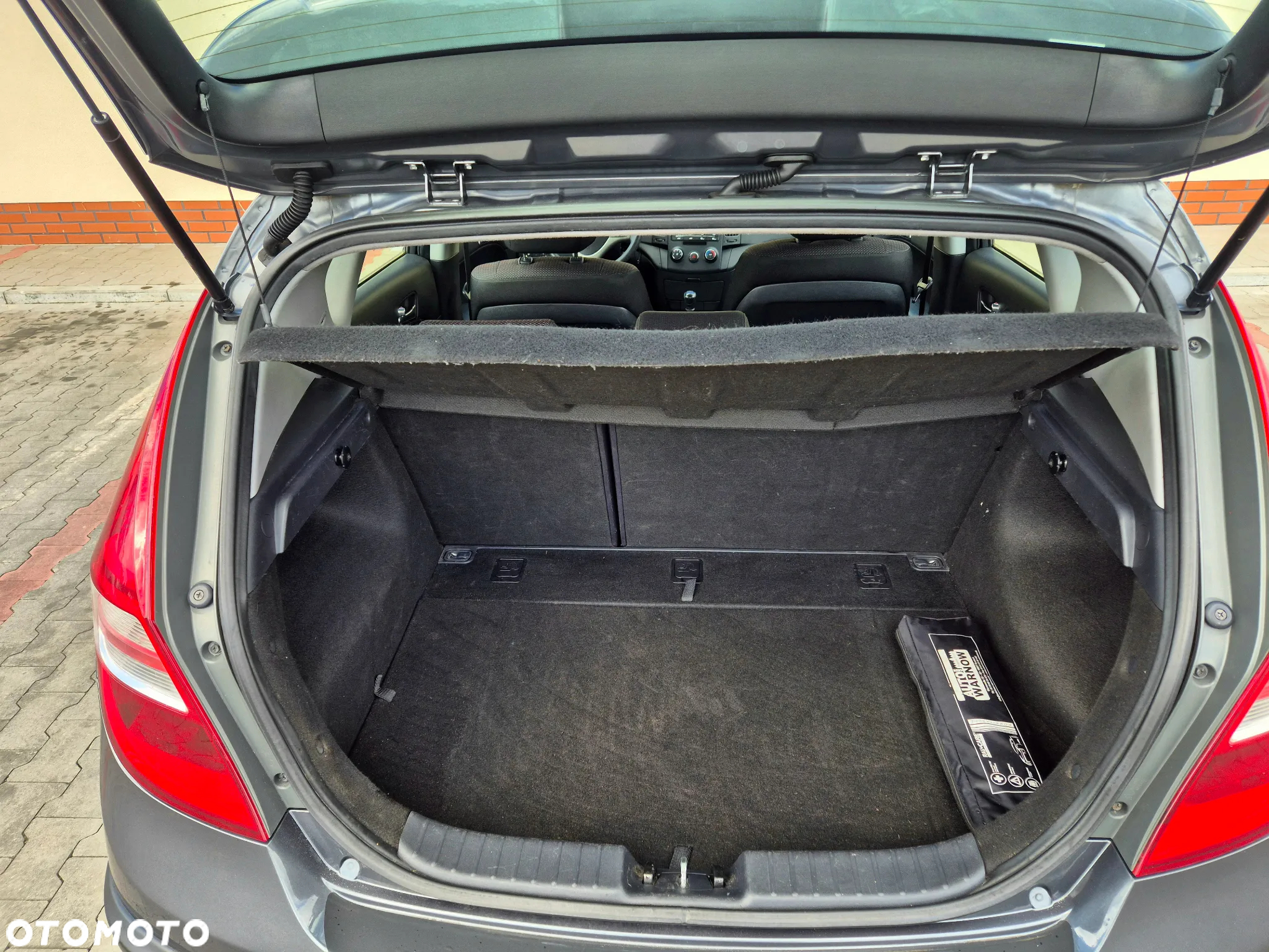 Hyundai i30 1.4 Classic + - 21