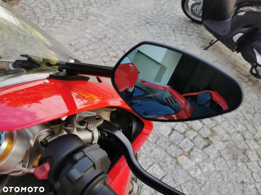 Ducati Panigale V4S - 8