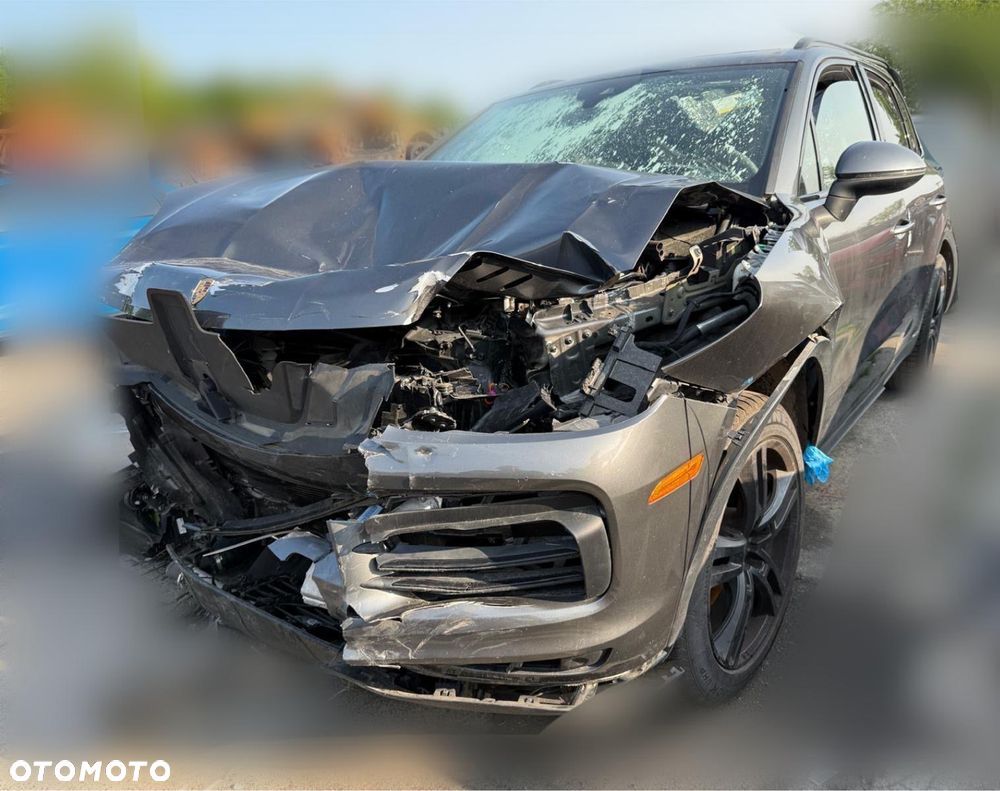 Porsche Cayenne Platinum Edition - 4