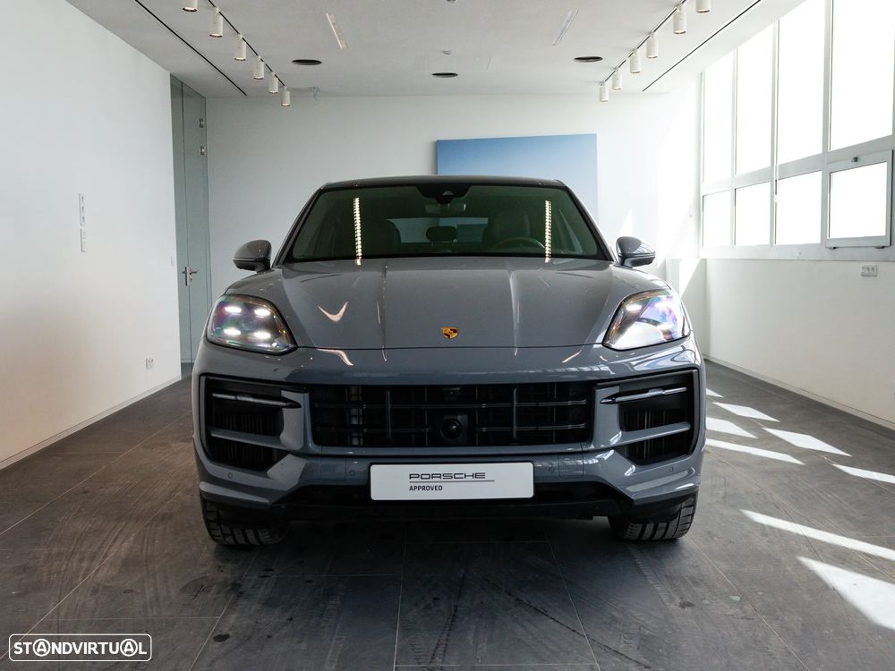 Porsche Cayenne Coupé E-Hybrid - 4