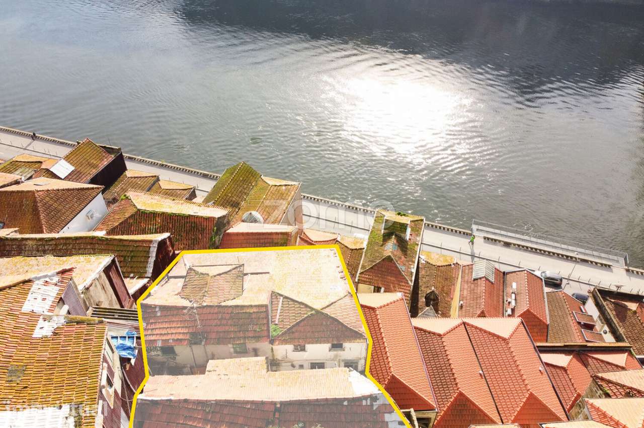 Prédio com Projeto Aprovado | 10 Apartamentos | Zona UNESCO | Porto - Grande imagem: 4/37