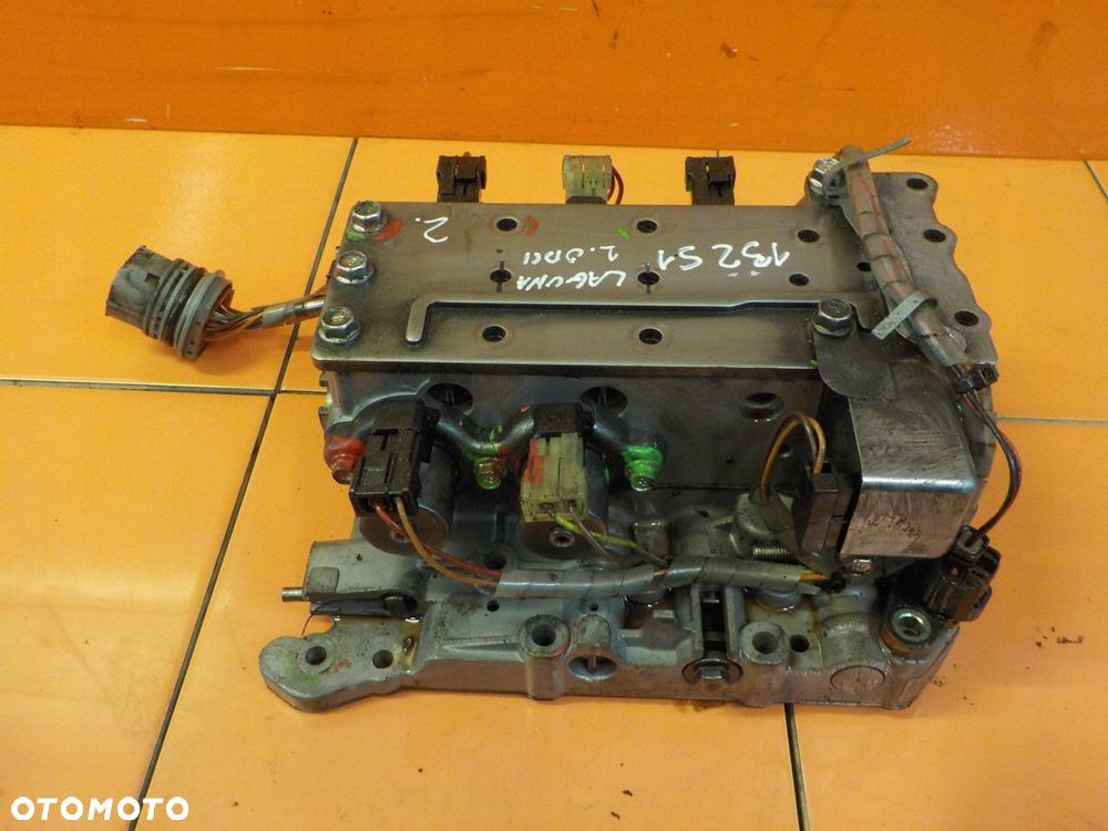 RENAULT LAGUNA III 2.0 DCI 10r 150KM M9R808 mechatronika sterownik skrzyni - 2