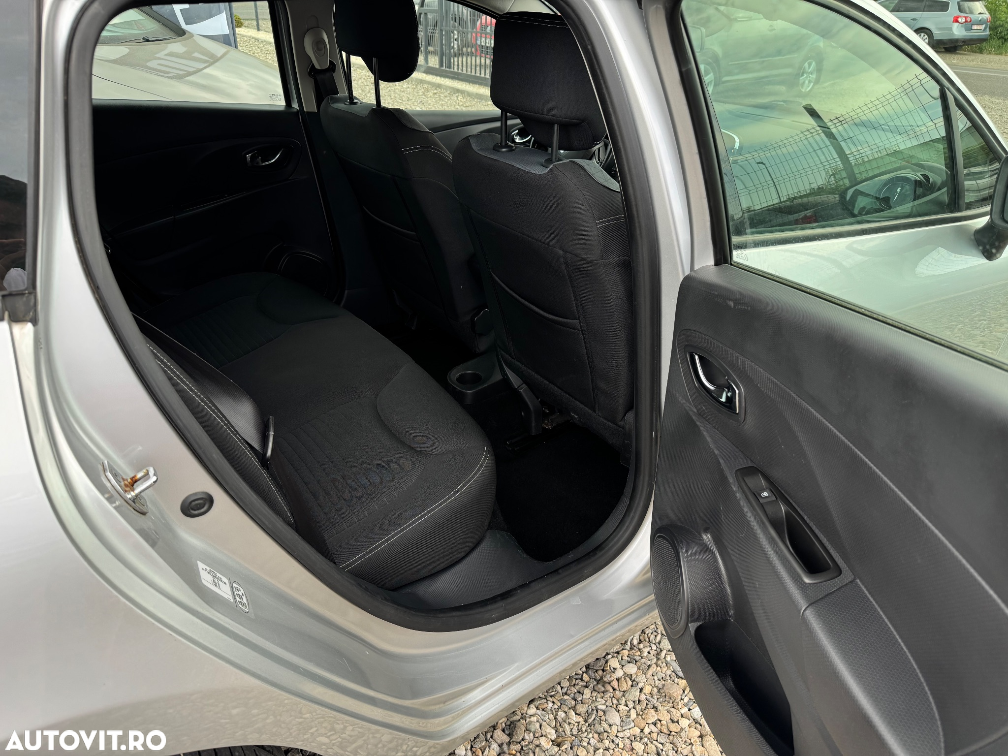 Renault Clio - 12