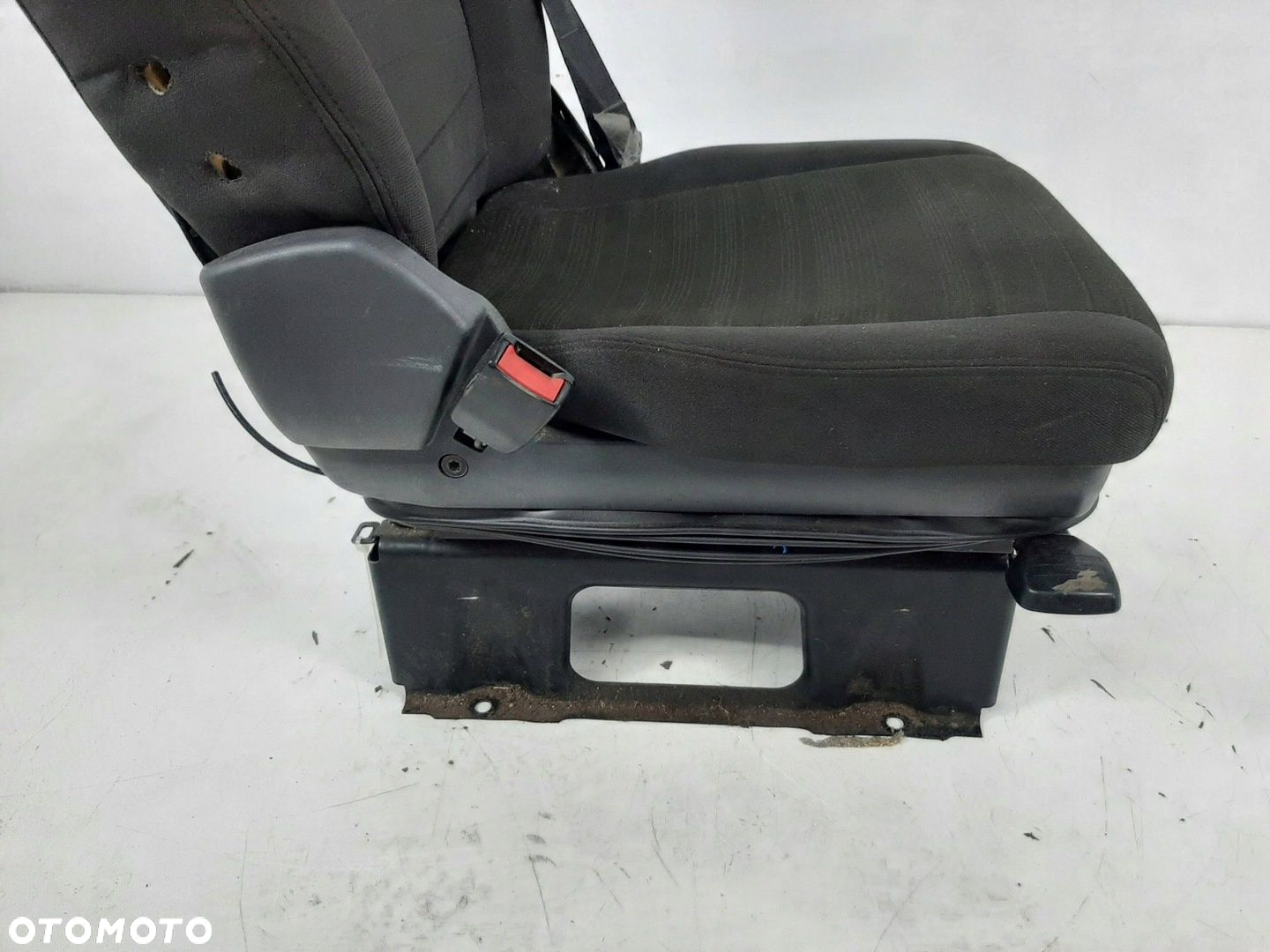 SCANIA R410 EURO6 14R FOTEL KIEROWCY PNEUMATYCZNY 1891168 - 15
