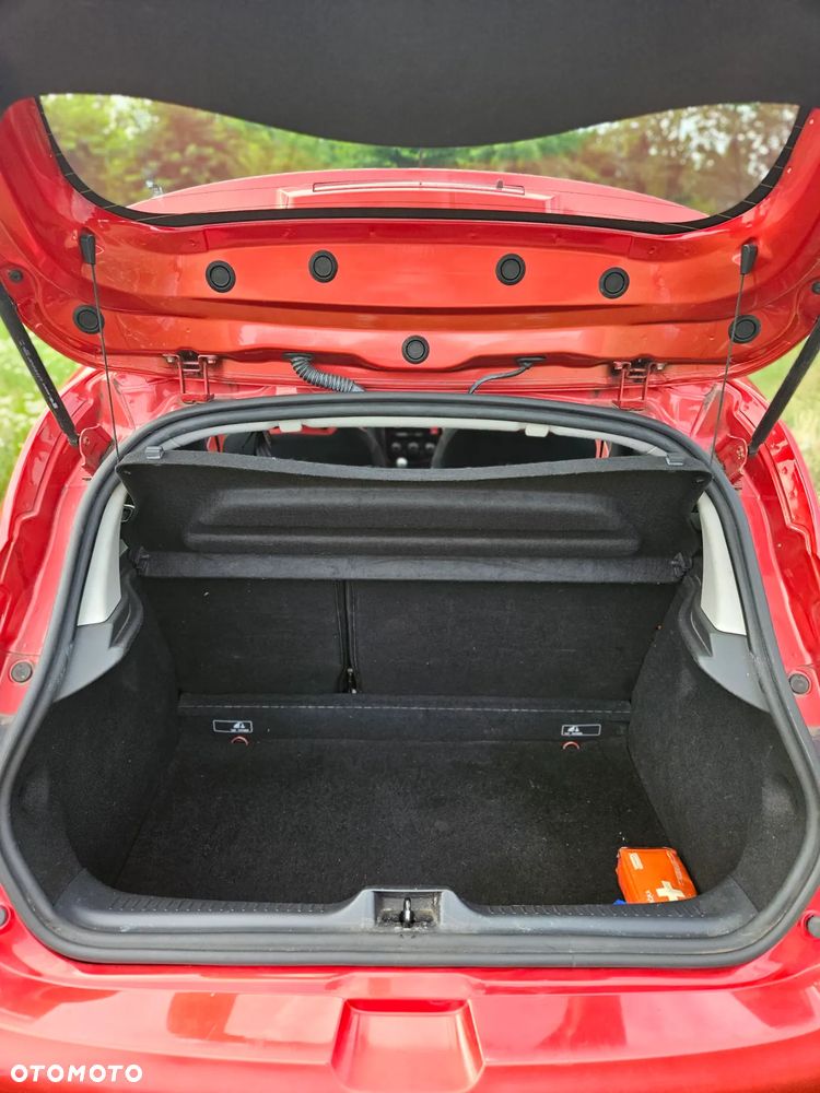Renault Clio 1.2 16V 75 LIMITED - 6