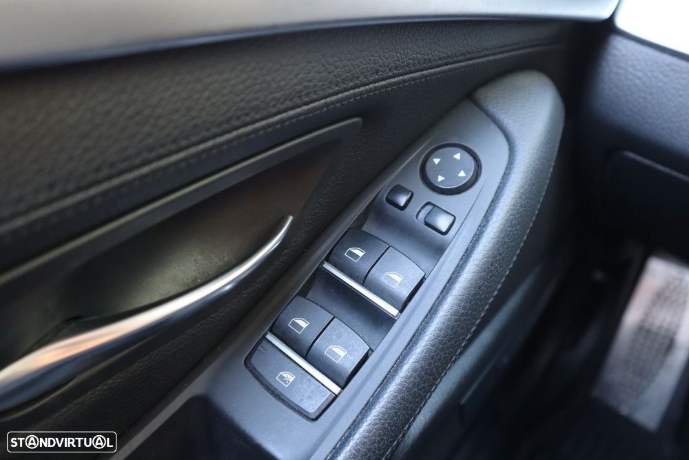 BMW 525 d Pack M Auto - 26