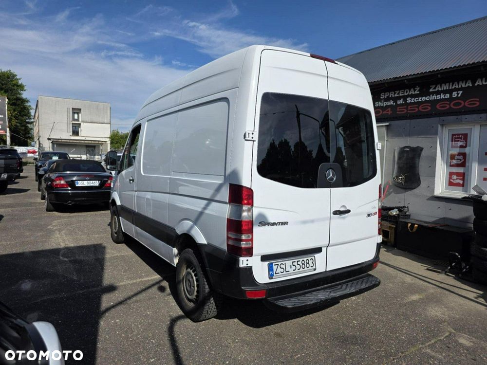 Mercedes-Benz Sprinter - 3