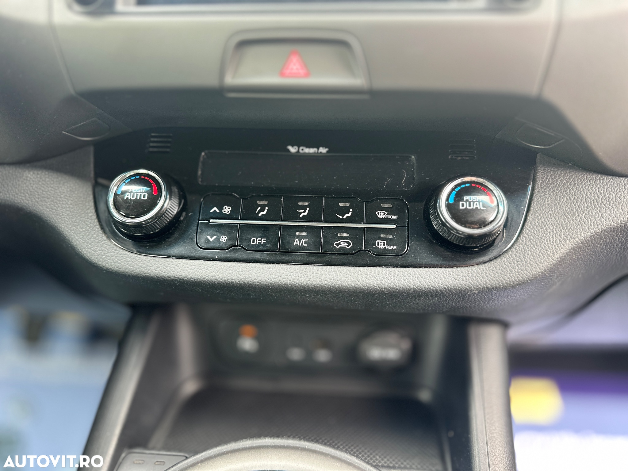 Kia Sportage 1.7 CRDI 2WD Attract - 9