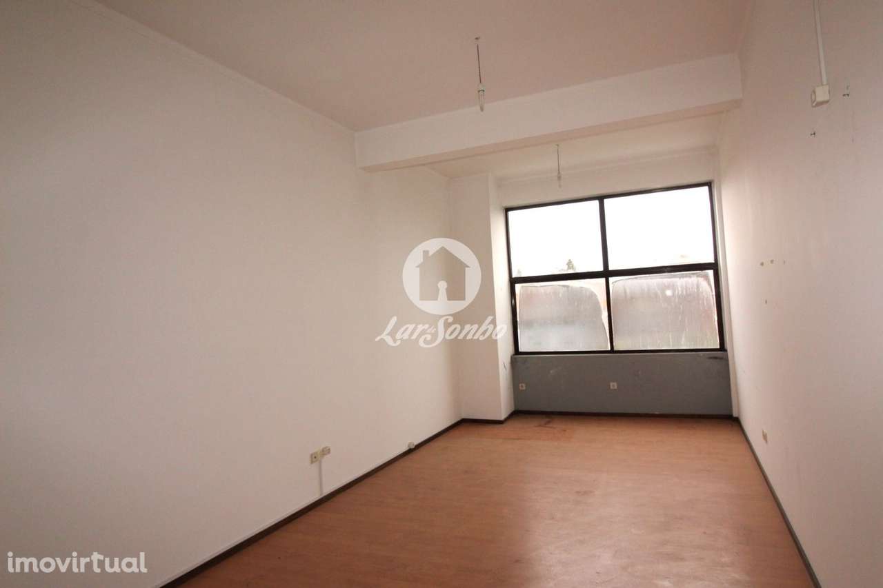 Andar no coração da cidade de Fafe - Grande imagem: 3/13