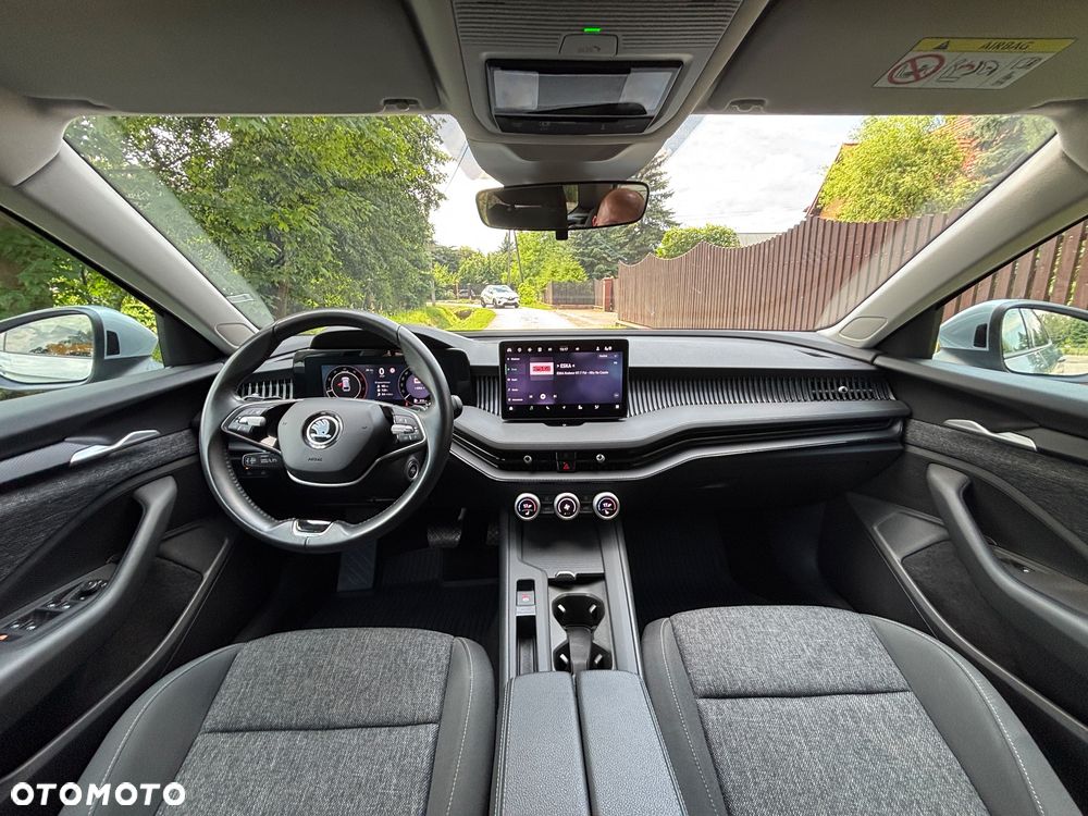 Skoda Superb 2.0 TDI SCR Essence DSG - 14