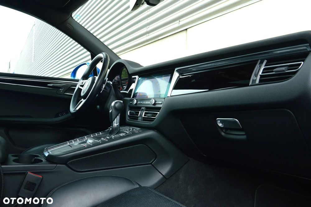 Porsche Macan PDK - 16