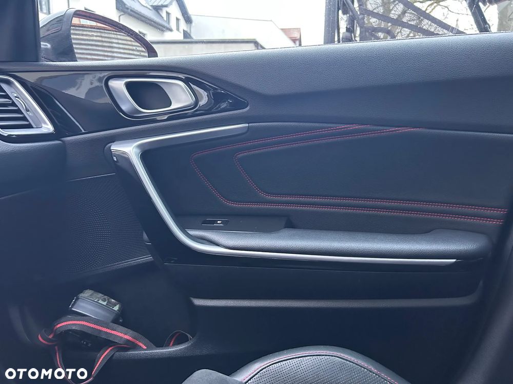 Kia ProCeed 1.6 T-GDI GT DCT - 20