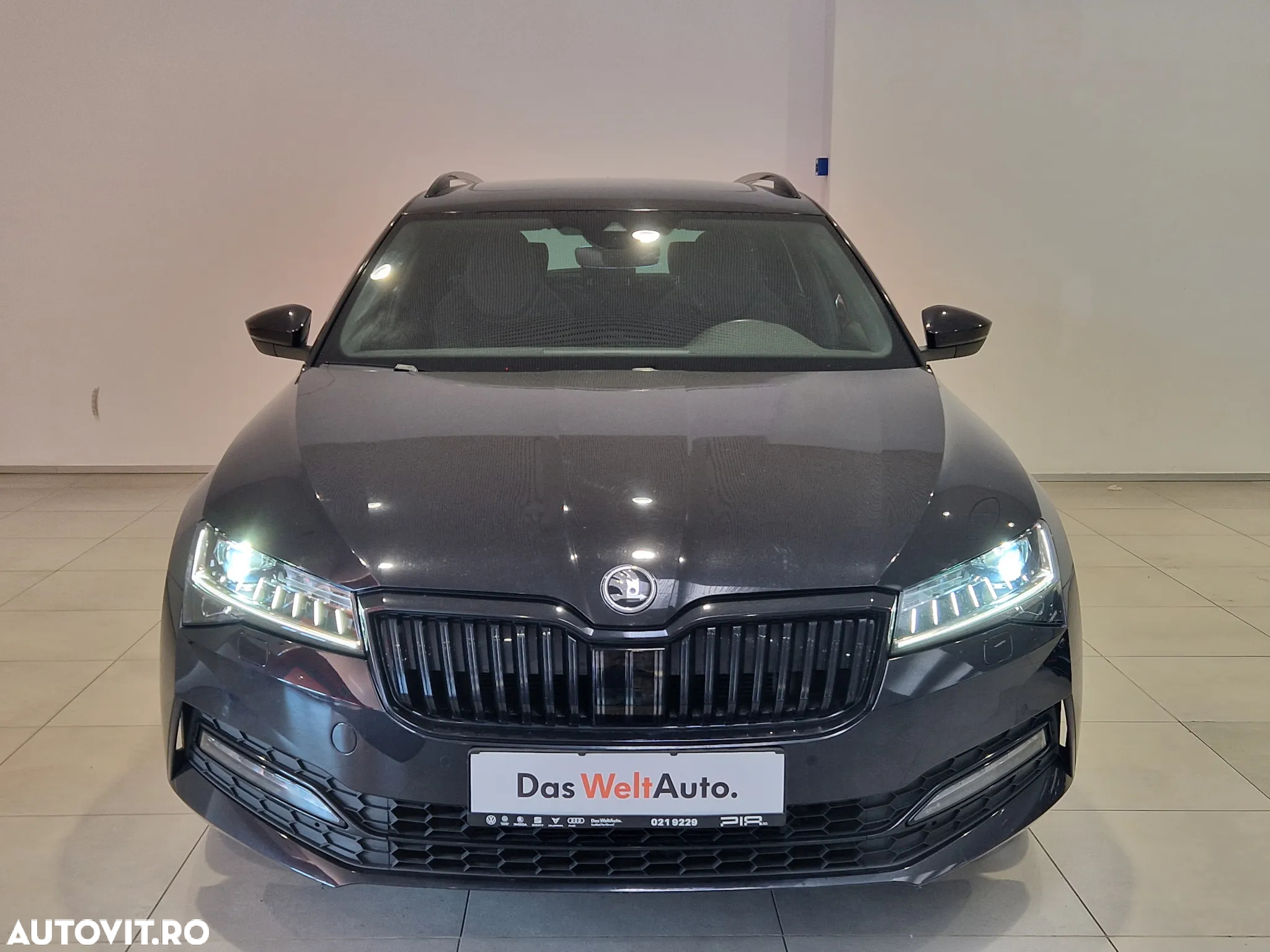 Skoda Superb Combi 2.0 TDI 4X4 DSG Sportline - 4