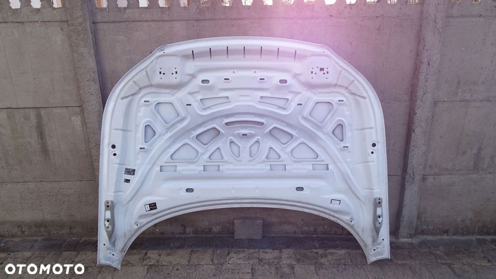 volvo xc40 - maska - 8