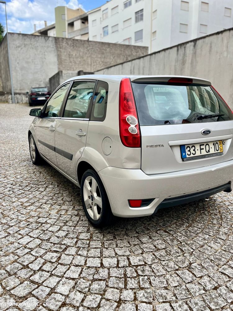 Ford Fiesta - 4