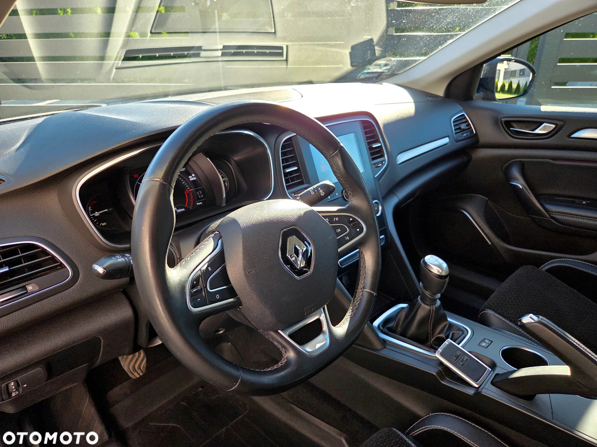 Renault Megane 1.5 Blue dCi Intens - 12