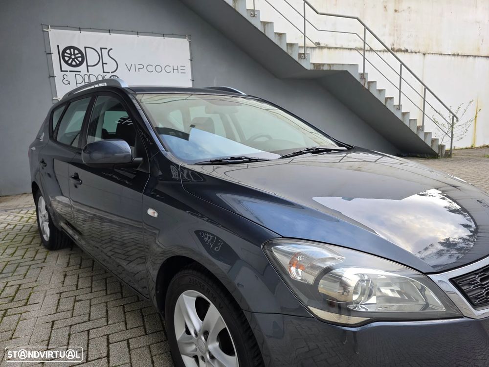 Kia Ceed SW 1.4 CVVT LX ISG - 25