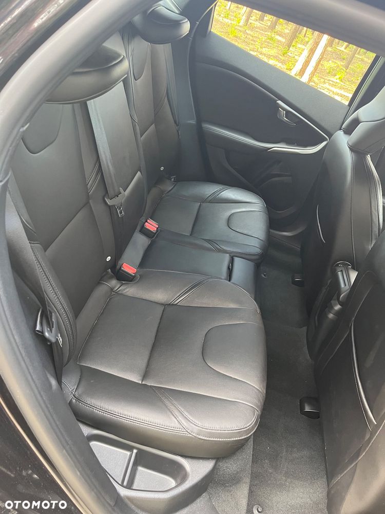 Volvo V40 D2 Kinetic - 13