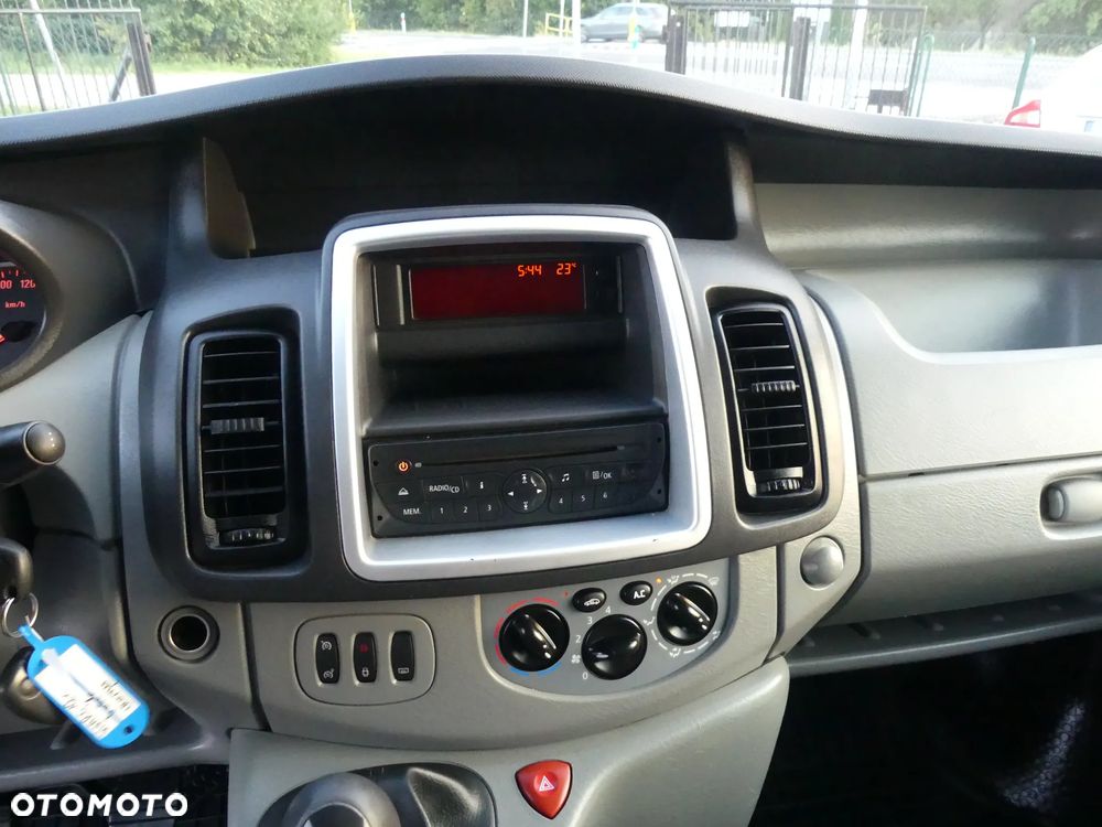 Opel VIVARO - 14