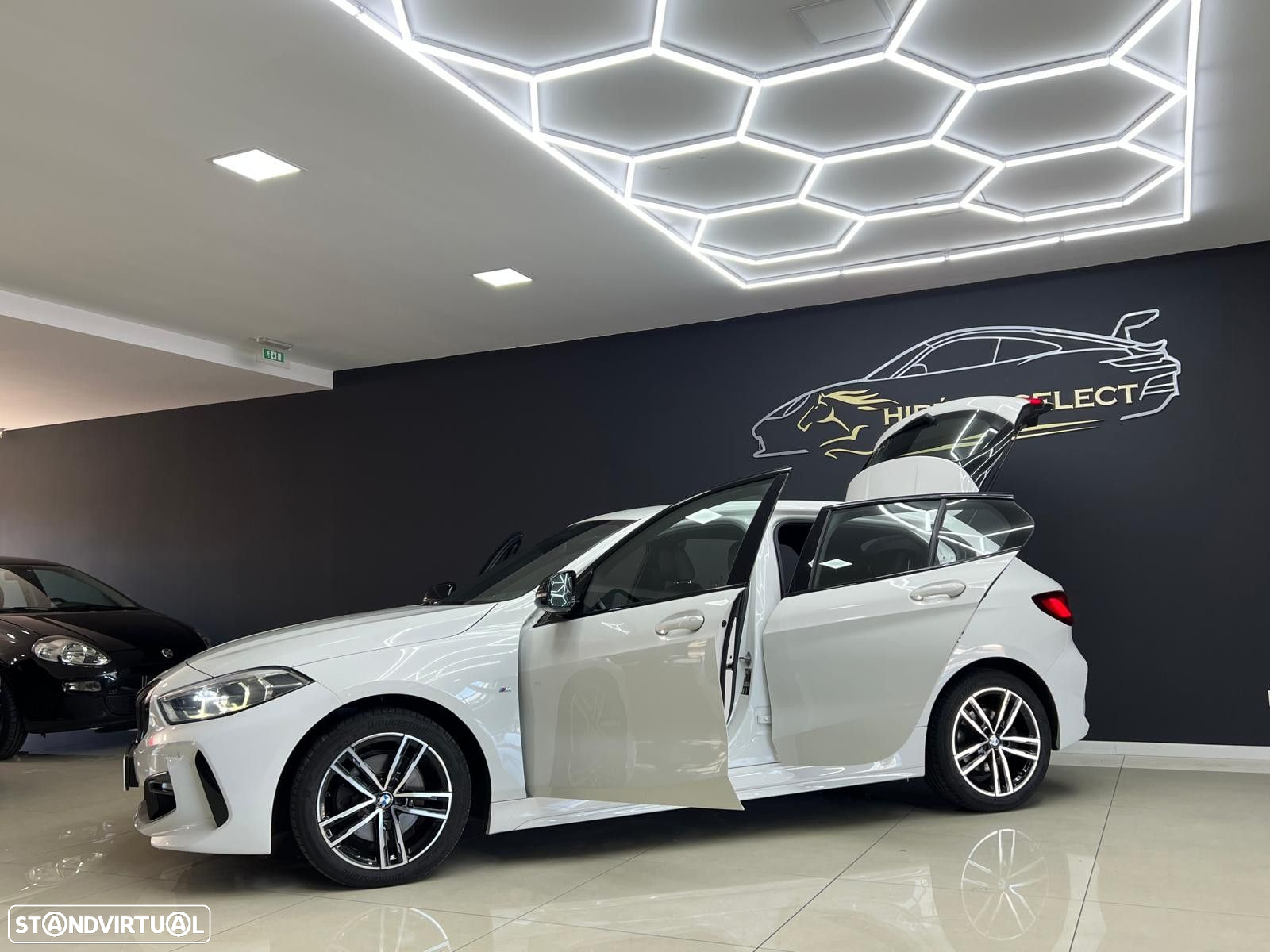 BMW 116 d Pack Desportivo M - 19
