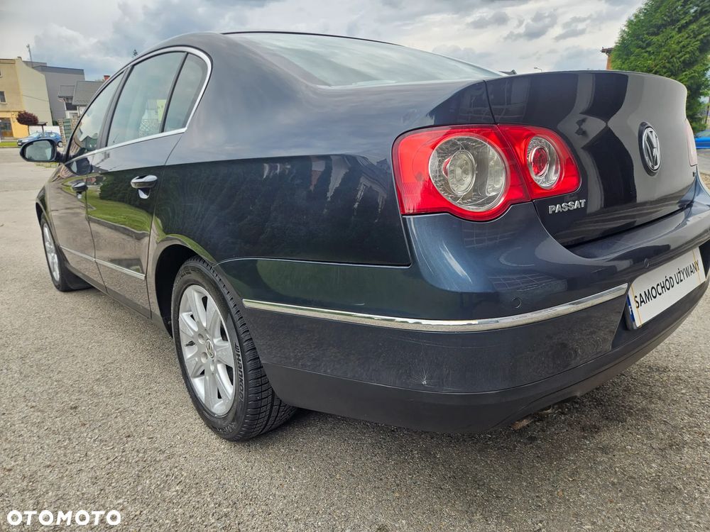 Volkswagen Passat 1.9 TDI Comfortline - 12