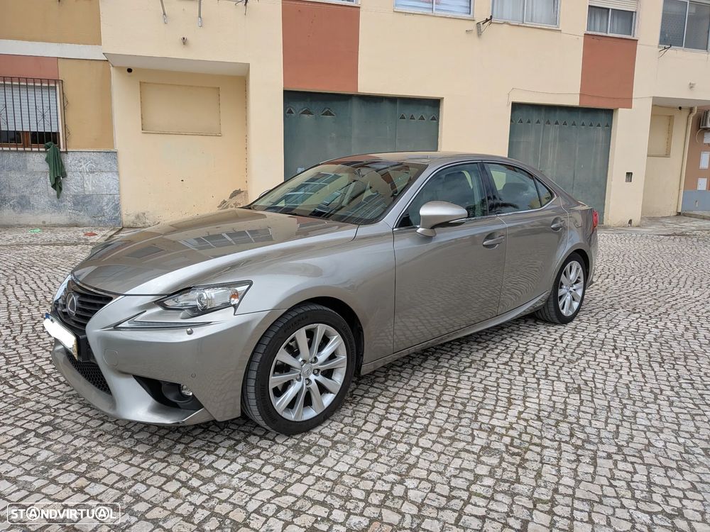Lexus IS 300H Pack Executive - 3