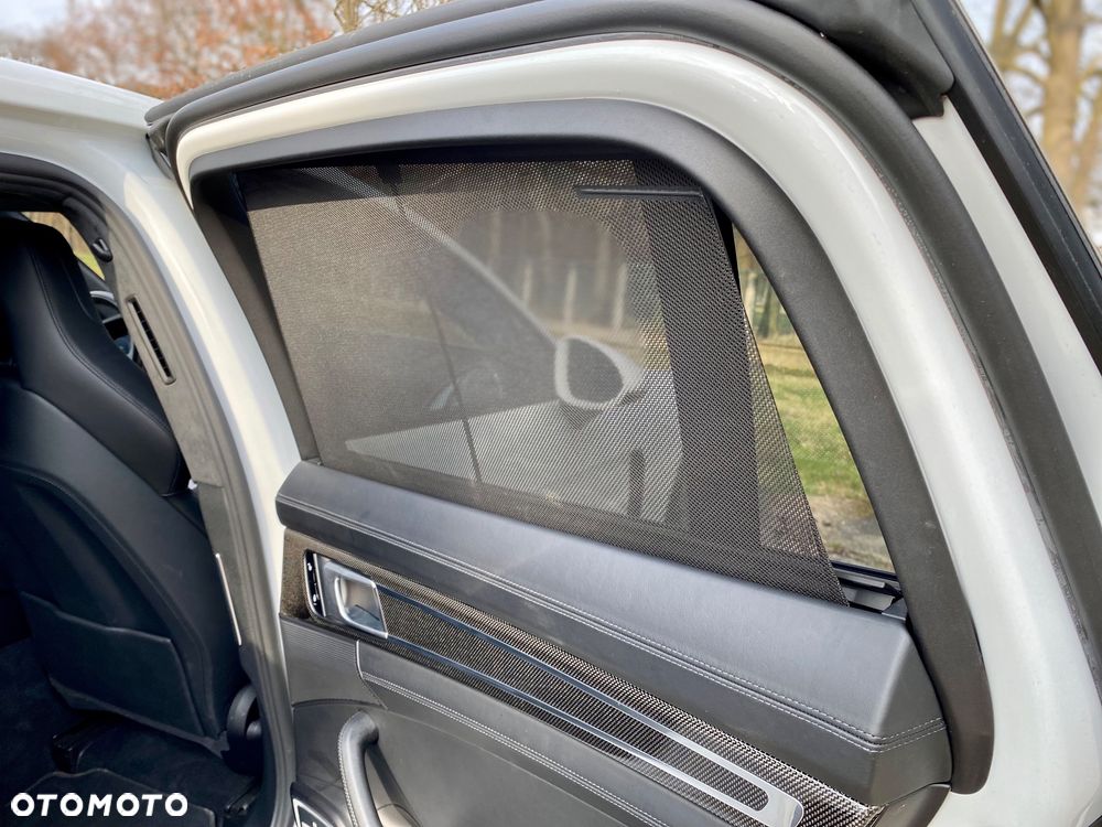 Porsche Panamera Turbo Sport Turismo - 6