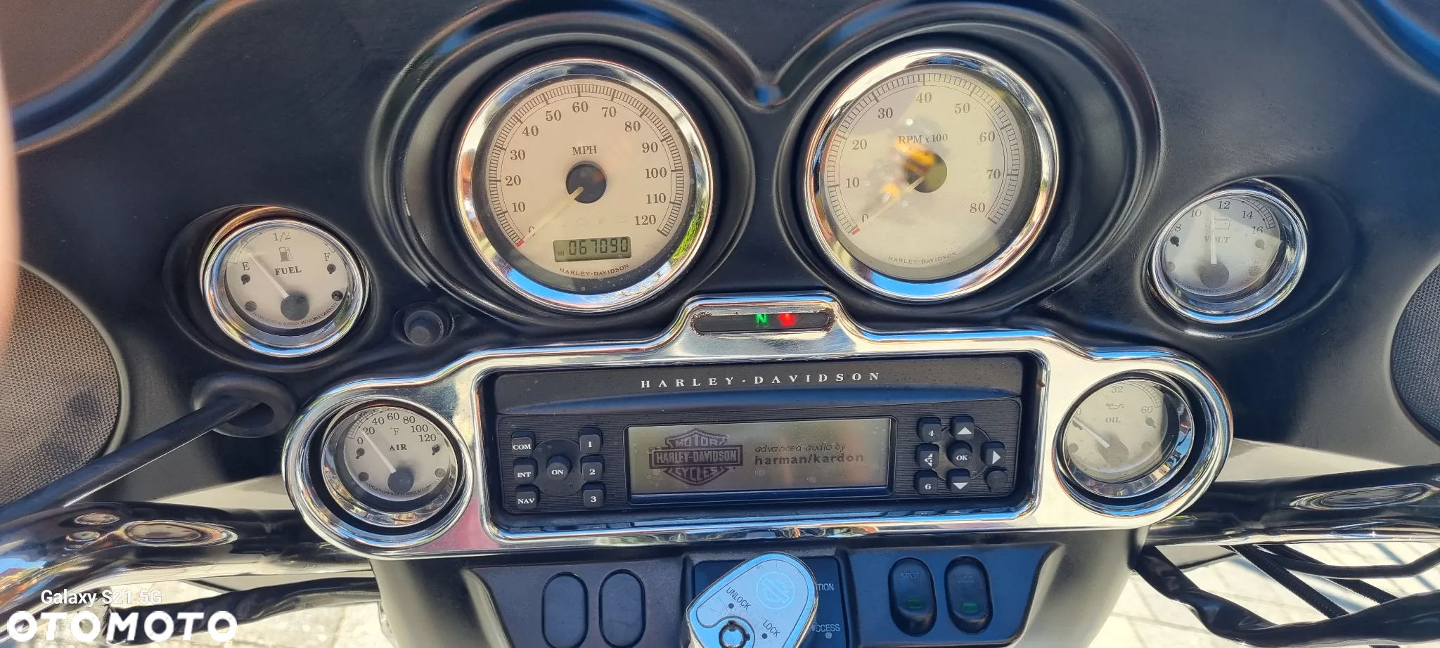 Harley-Davidson Touring Street Glide - 10