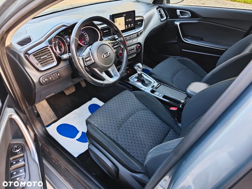 Kia Ceed 1.6 CRDi DCT Spirit - 19