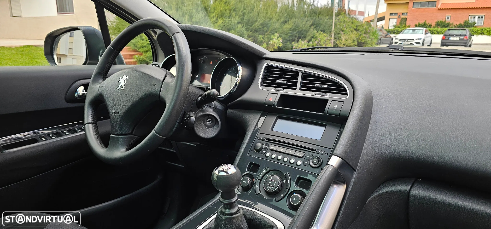Peugeot 3008 1.6 HDi Active - 12