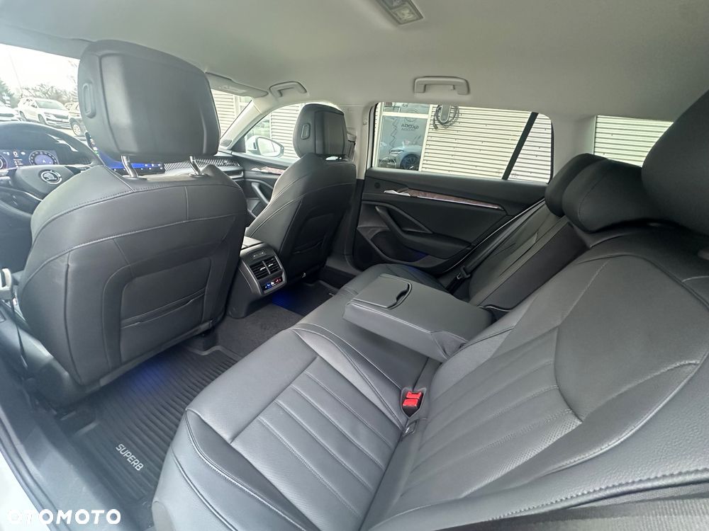 Skoda Superb 2.0 TSI 4x4 Selection DSG - 17