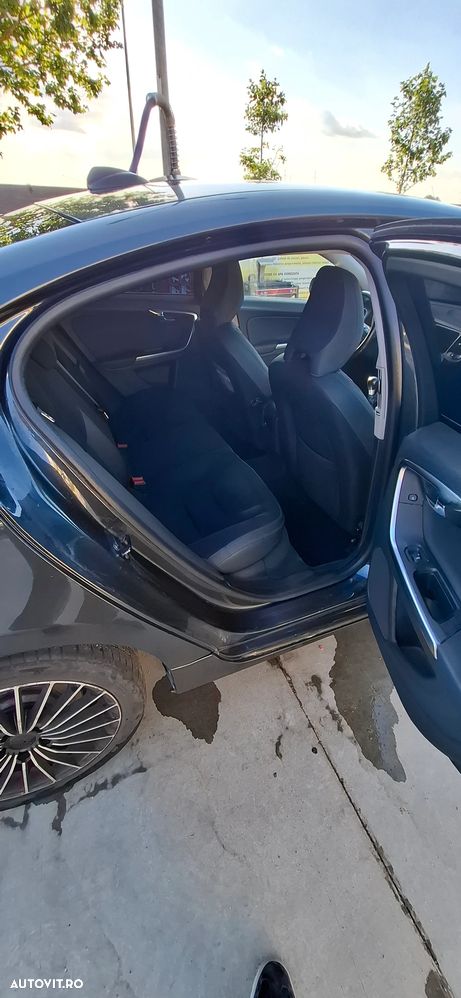 Volvo S60 - 11