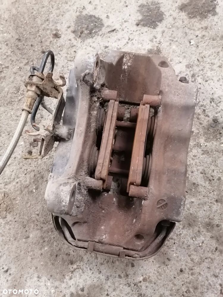 Zacisk Tył Tylny Lewy Prawy Brembo Touareg 7L - 16