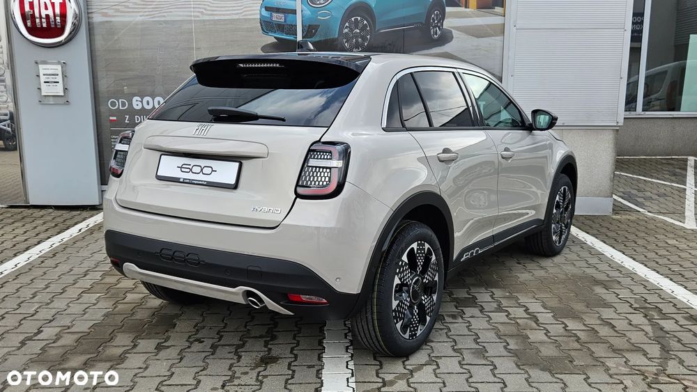 Fiat 600 1.2 Turbo Hybrid La Prima eDCT - 4