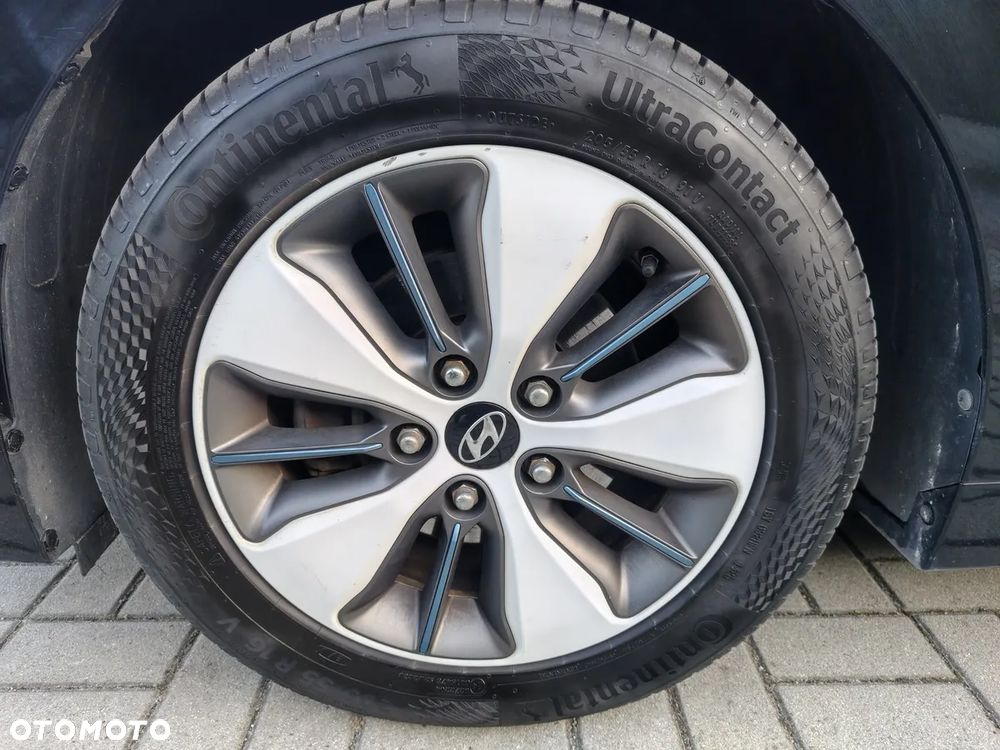 Hyundai IONIQ - 20