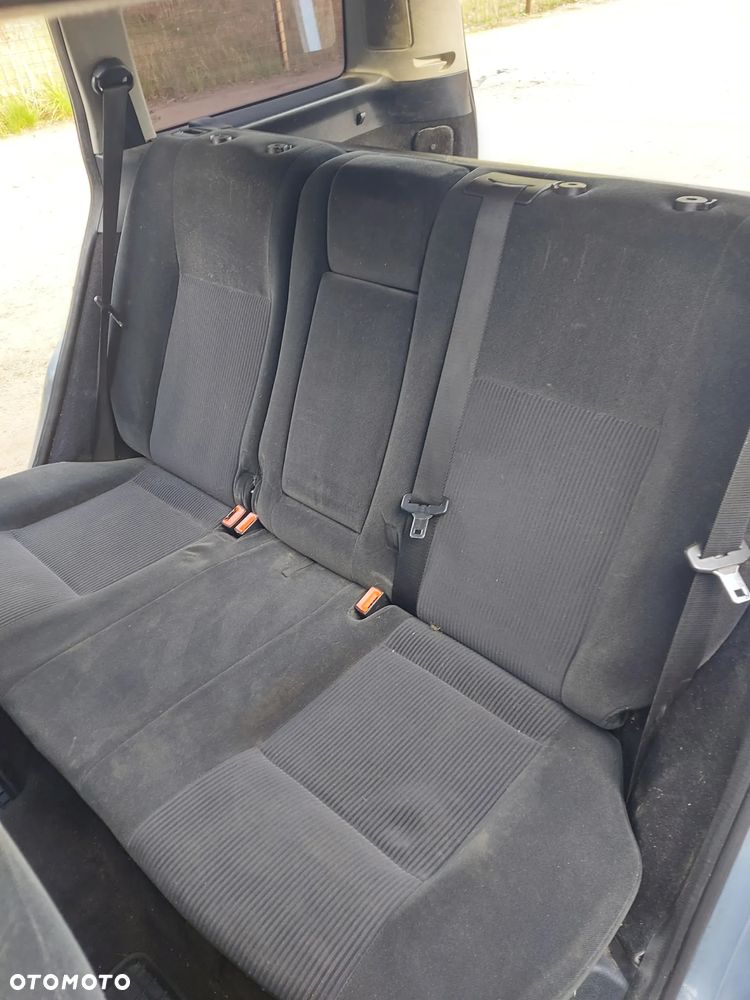 Ford Mondeo 2.0 Ghia - 7