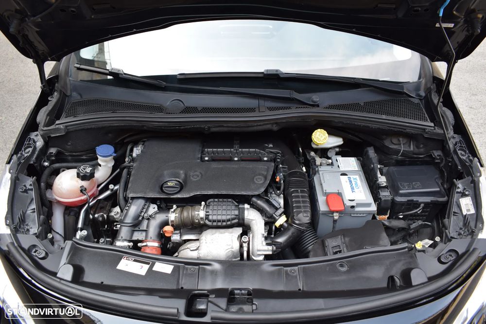 Peugeot 2008 1.6 BlueHDi Style - 29