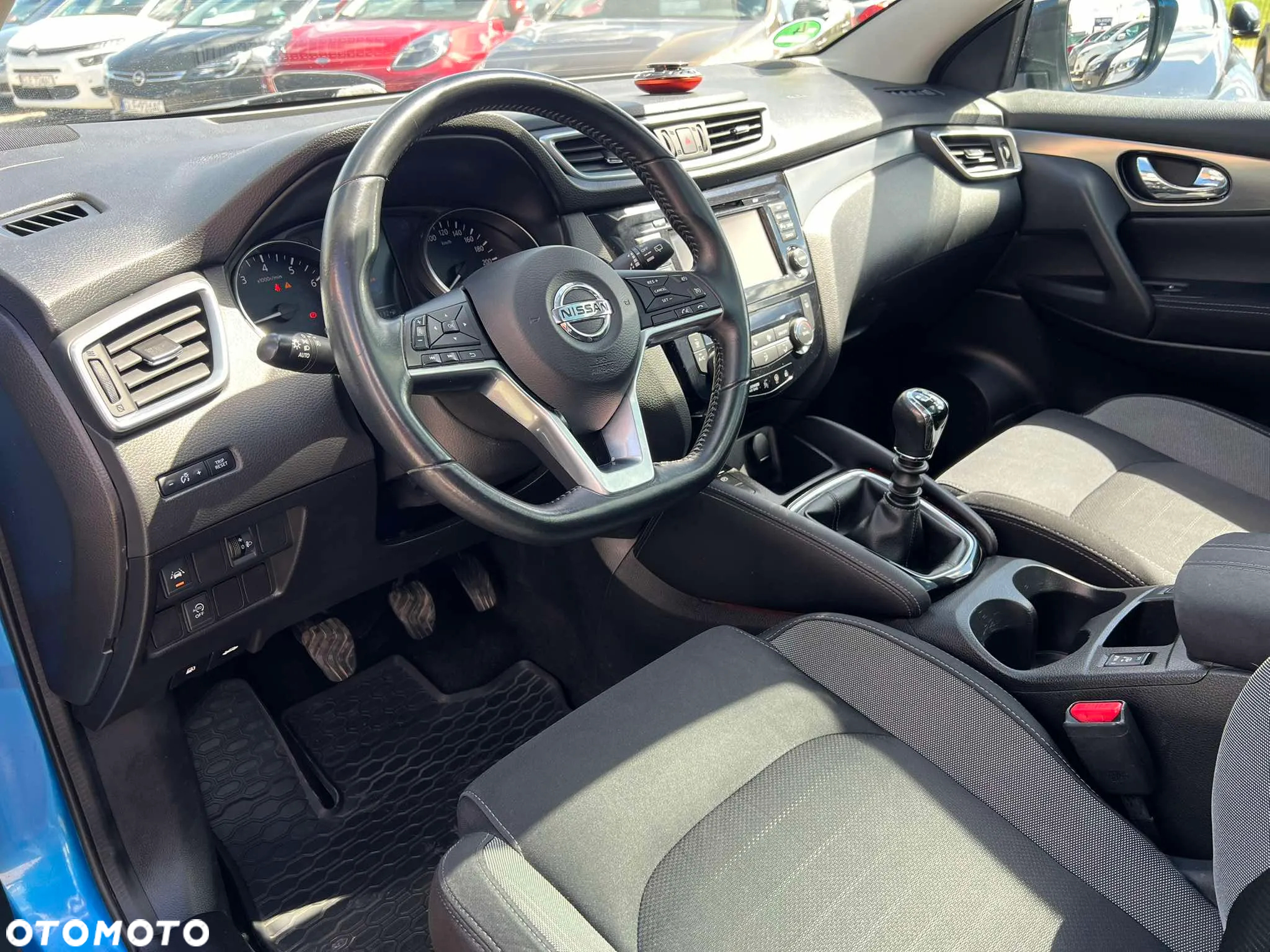 Nissan Qashqai 1.2 DIG-T N-Vision - 22