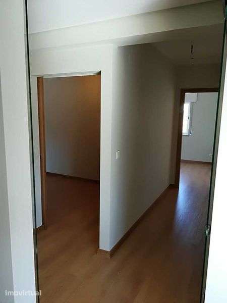Apartamento T2 para arrendamento - Grande imagem: 4/12