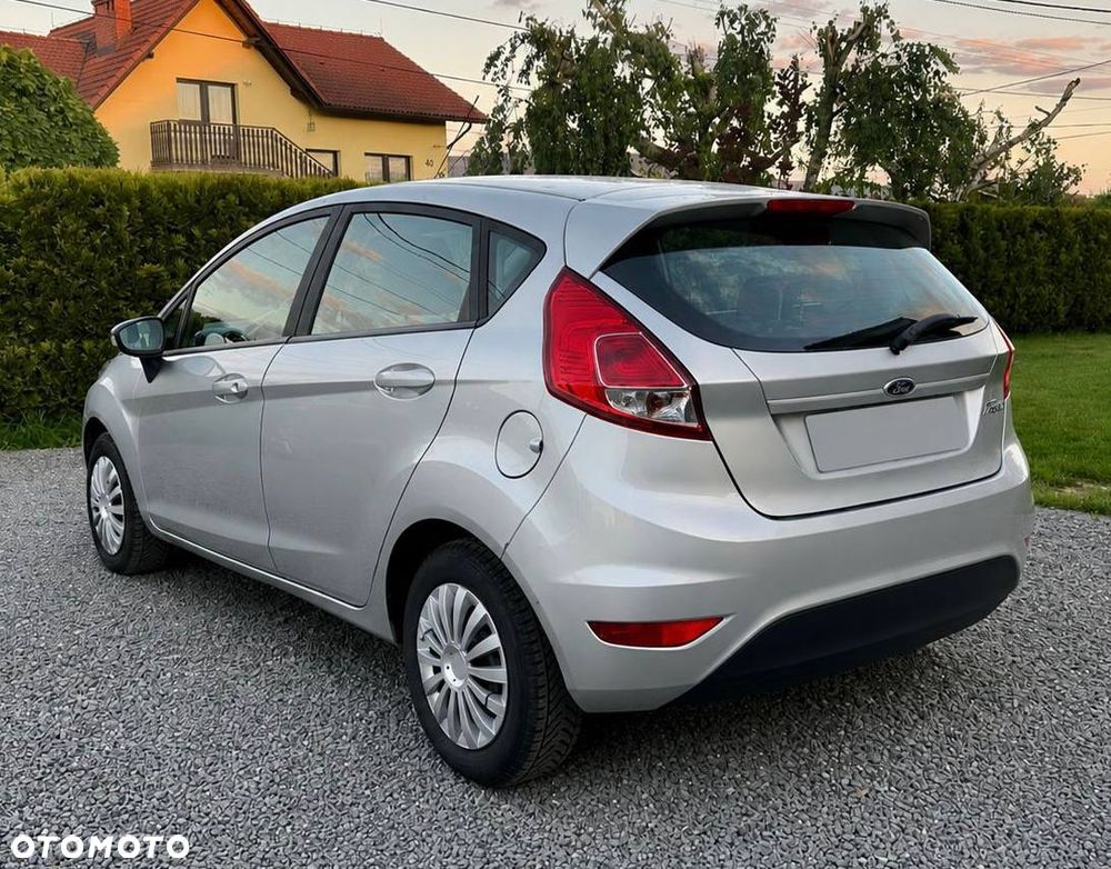 Ford Fiesta - 4