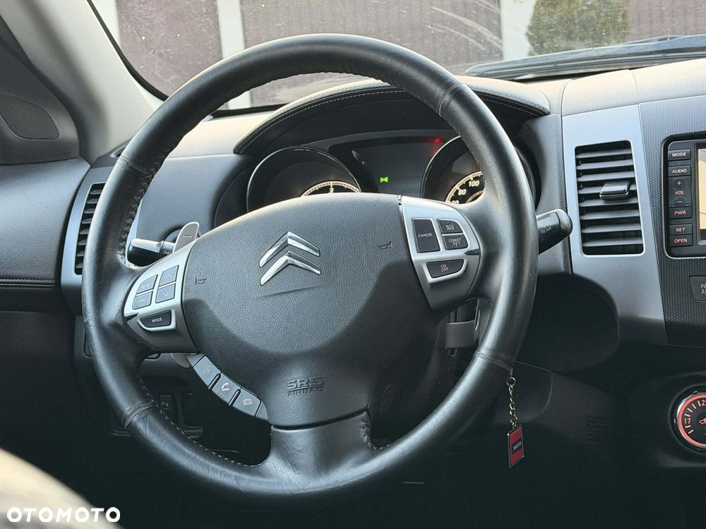 Citroën C-Crosser - 13