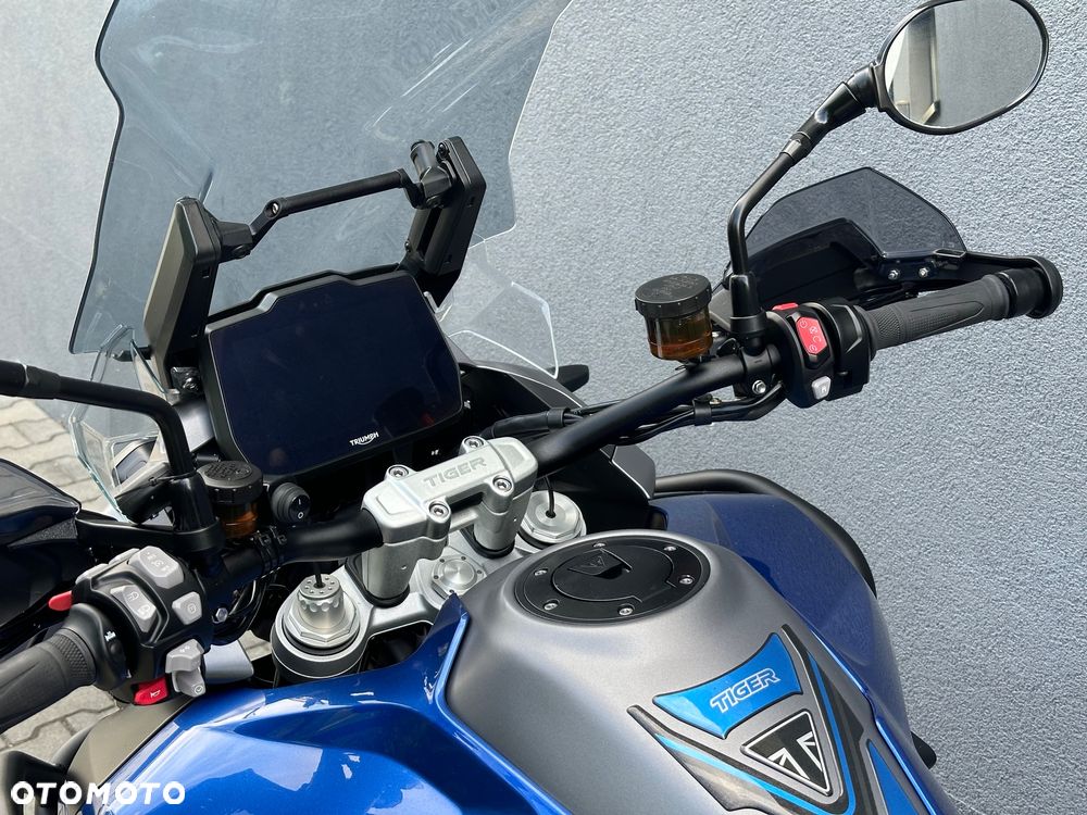 Triumph Tiger - 27