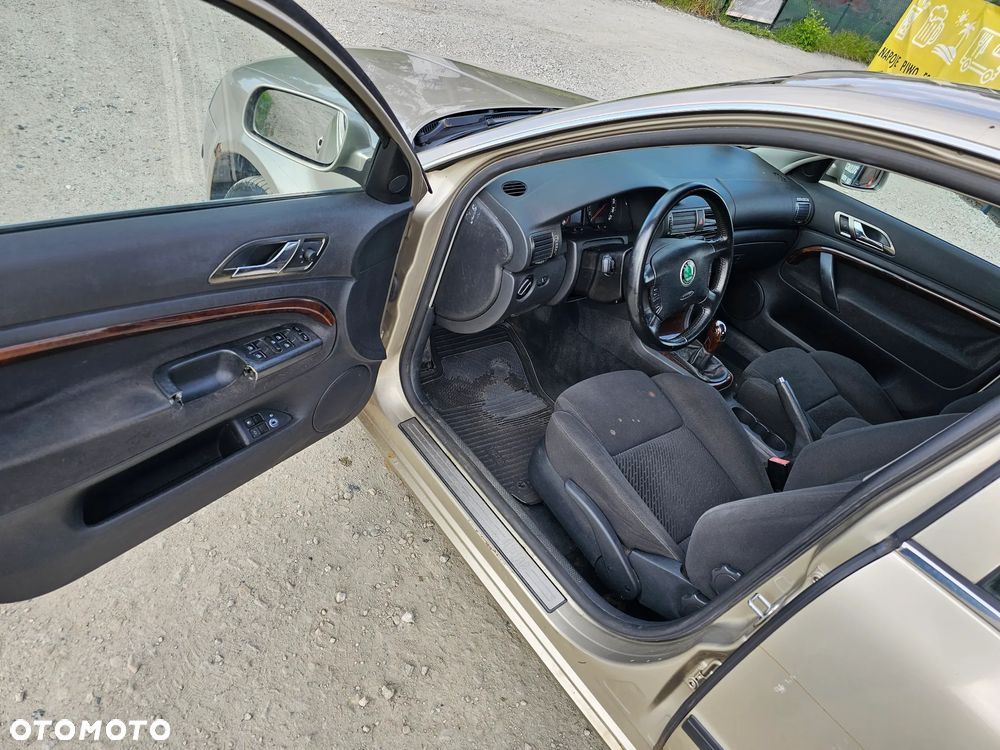 Skoda Superb - 12