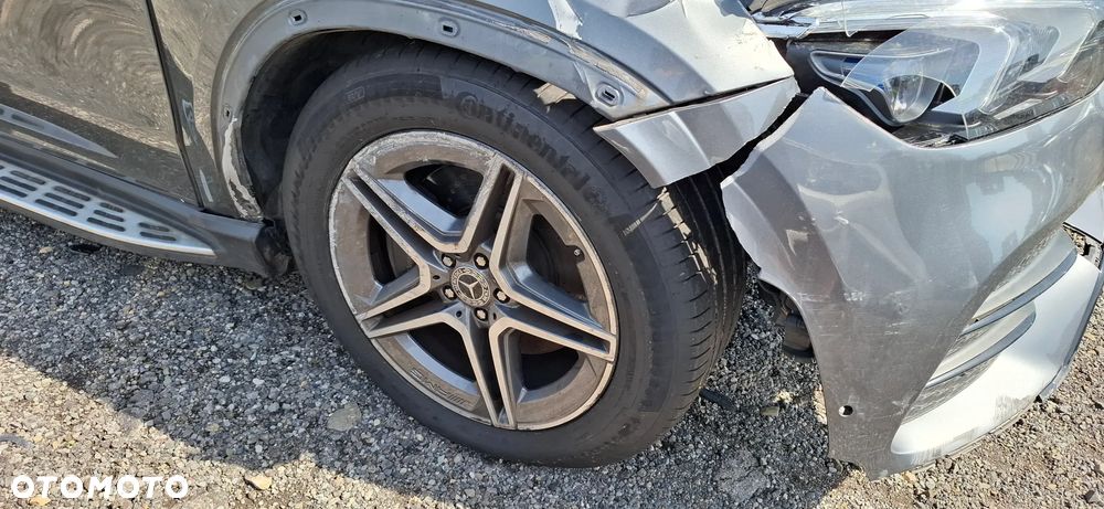 Mercedes-Benz GLE 400 d 4Matic 9G-TRONIC AMG Line - 21