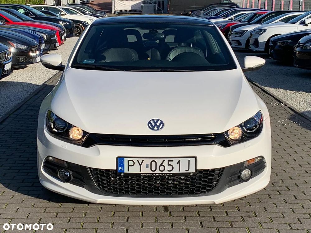Volkswagen Scirocco 2.0 TDI DSG Edition - 2