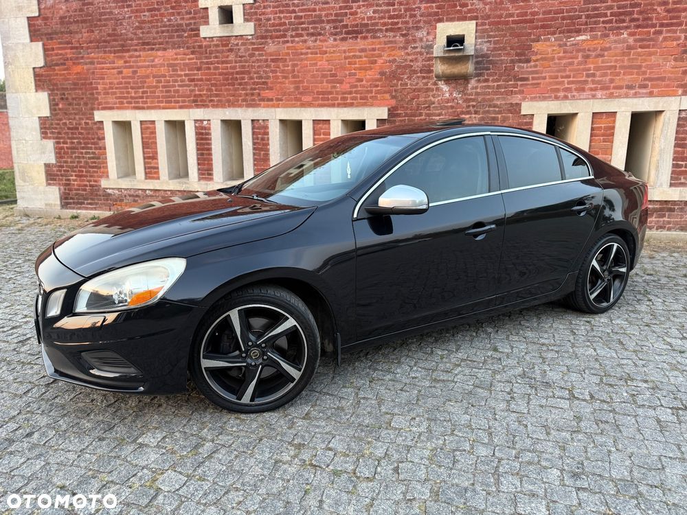 Volvo S60 T6 AWD R-Design - 7