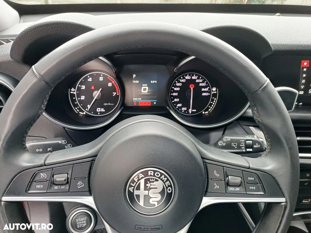 Alfa Romeo Stelvio 2.0 Turbo AWD AT8 Super - 9