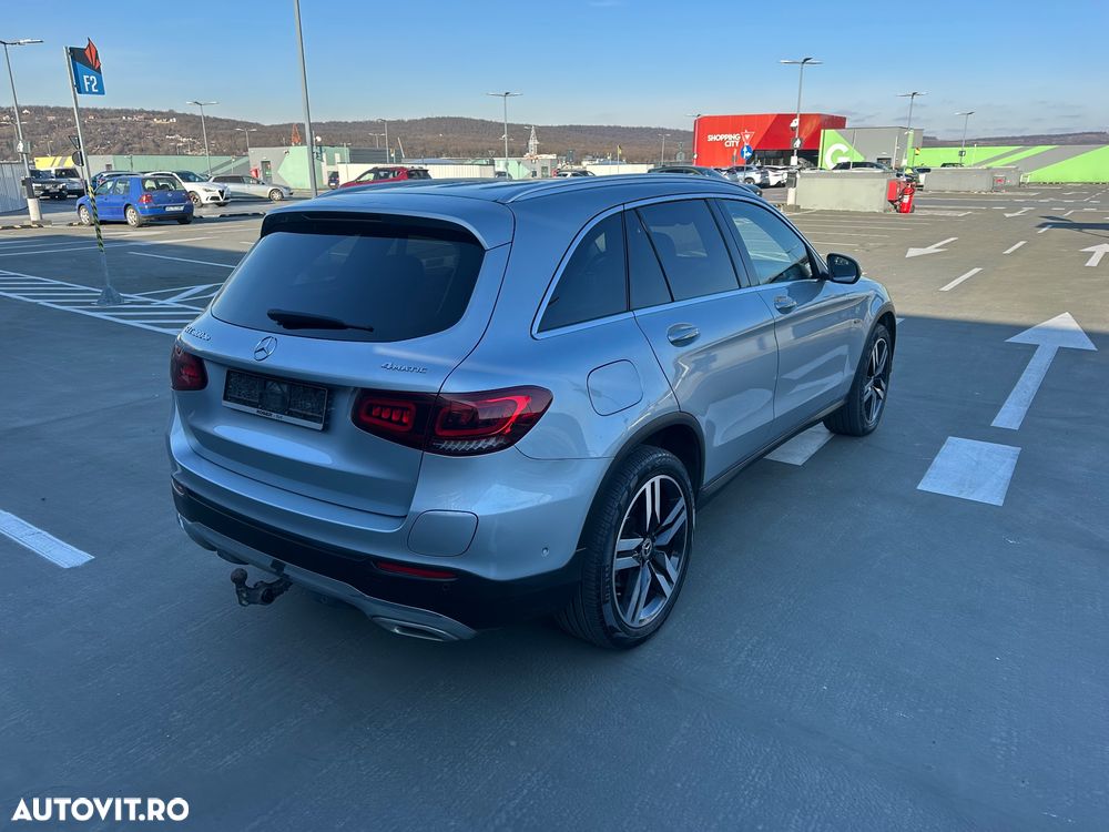 Mercedes-Benz GLC - 36