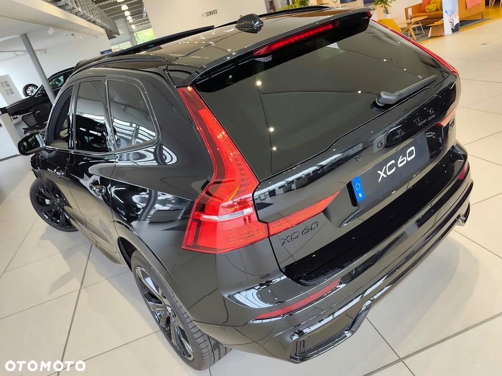 Volvo XC 60 T6 Plug-In Hybrid AWD Plus Black Edition - 8